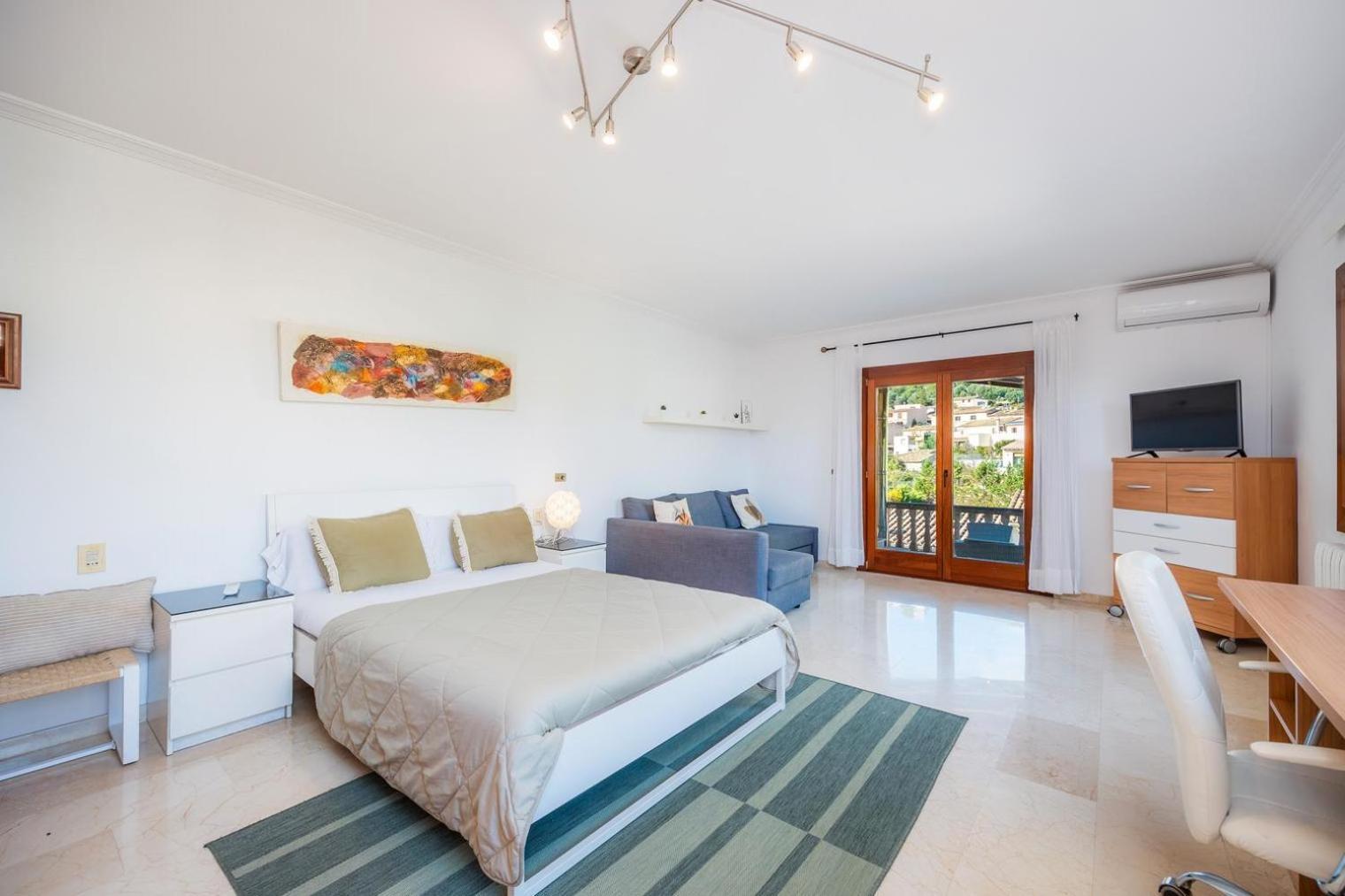 Montaura Villa Mancor del Valle Bagian luar foto